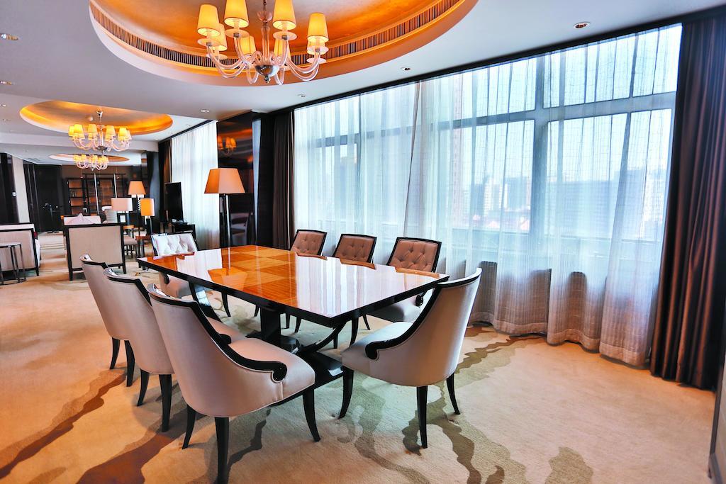 Howard Johnson Kaina Plaza Changzhou Чанчжоу Экстерьер фото