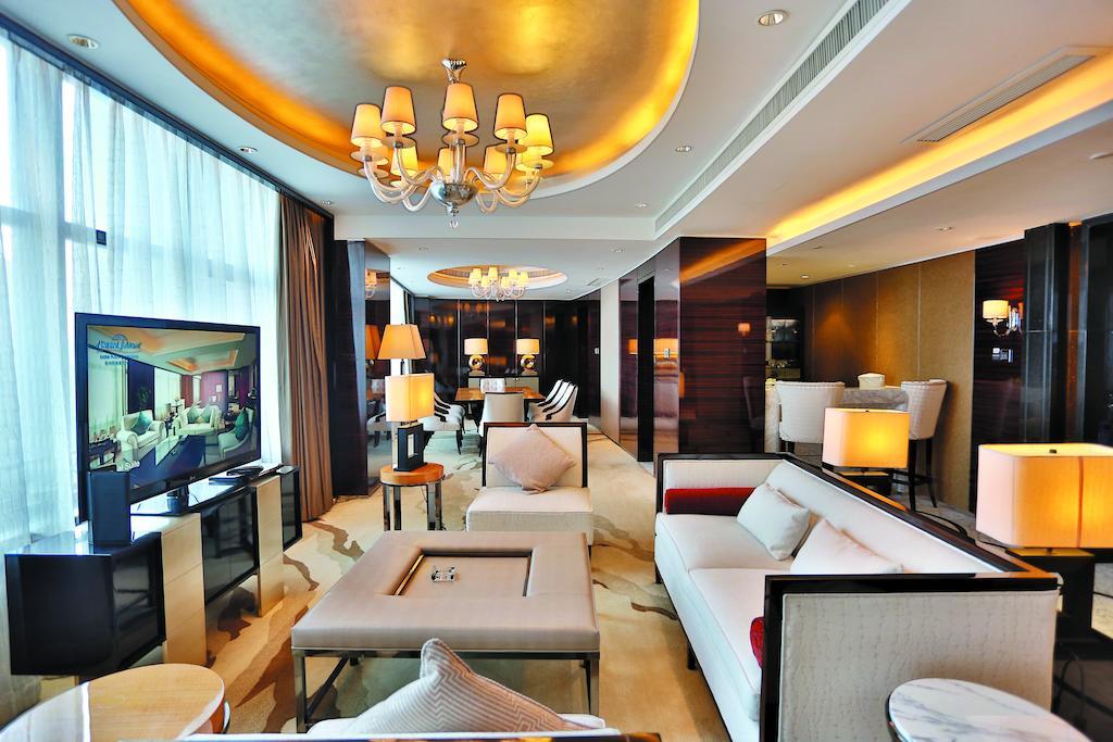 Howard Johnson Kaina Plaza Changzhou Чанчжоу Экстерьер фото