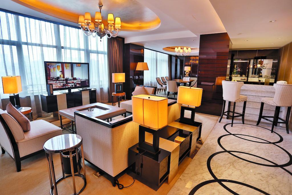 Howard Johnson Kaina Plaza Changzhou Чанчжоу Экстерьер фото