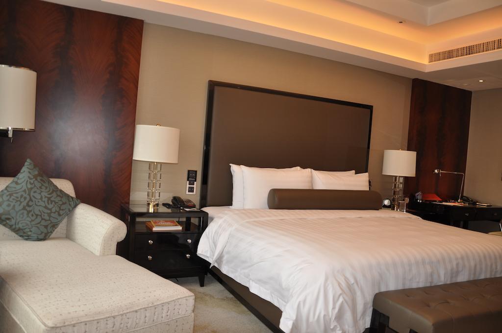 Howard Johnson Kaina Plaza Changzhou Чанчжоу Экстерьер фото