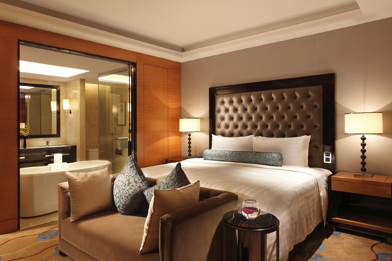 Howard Johnson Kaina Plaza Changzhou Чанчжоу Экстерьер фото