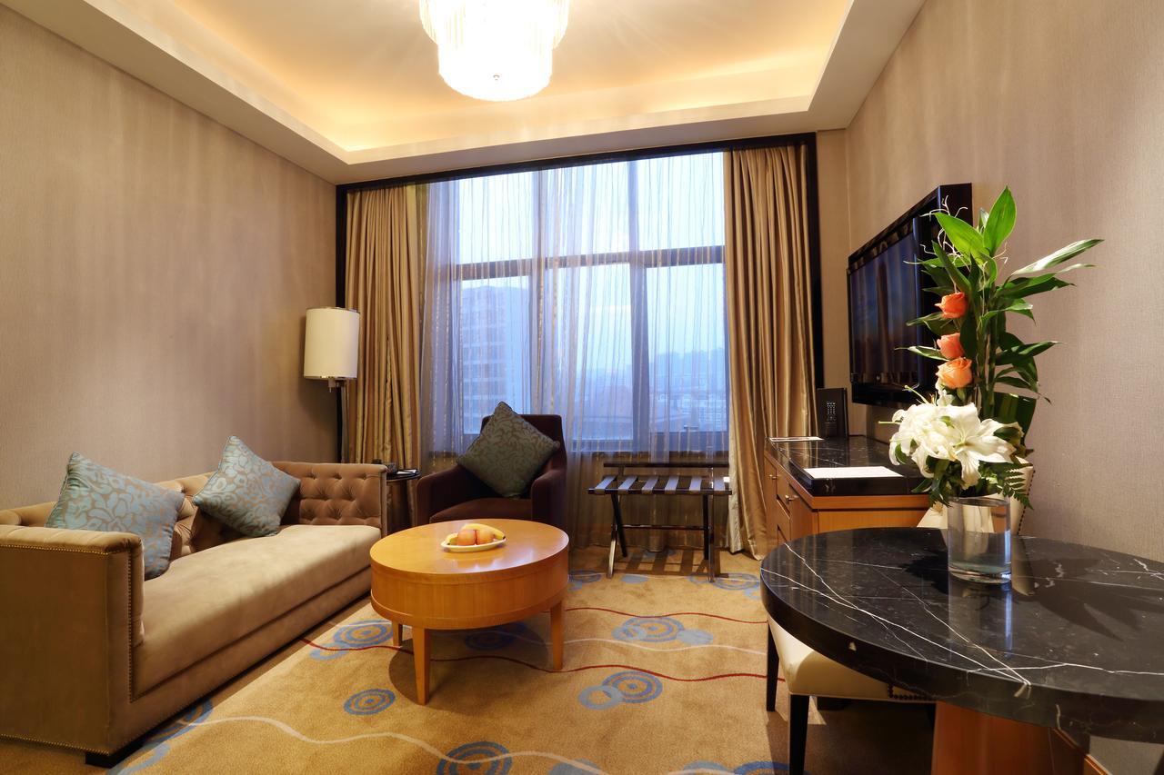 Howard Johnson Kaina Plaza Changzhou Чанчжоу Экстерьер фото