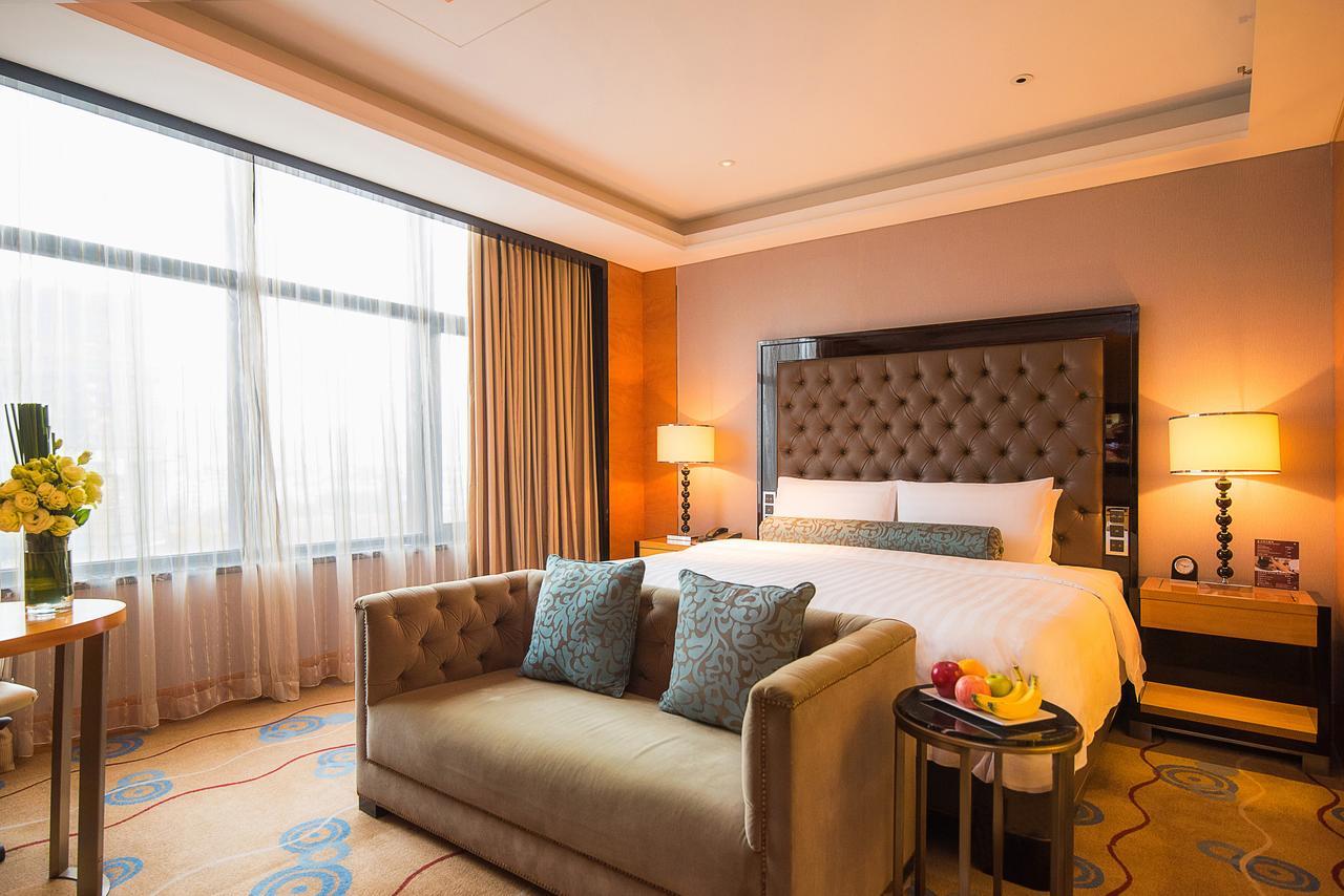 Howard Johnson Kaina Plaza Changzhou Чанчжоу Экстерьер фото