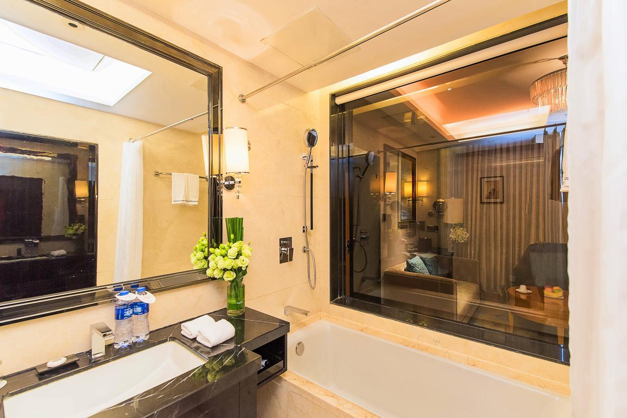 Howard Johnson Kaina Plaza Changzhou Чанчжоу Экстерьер фото