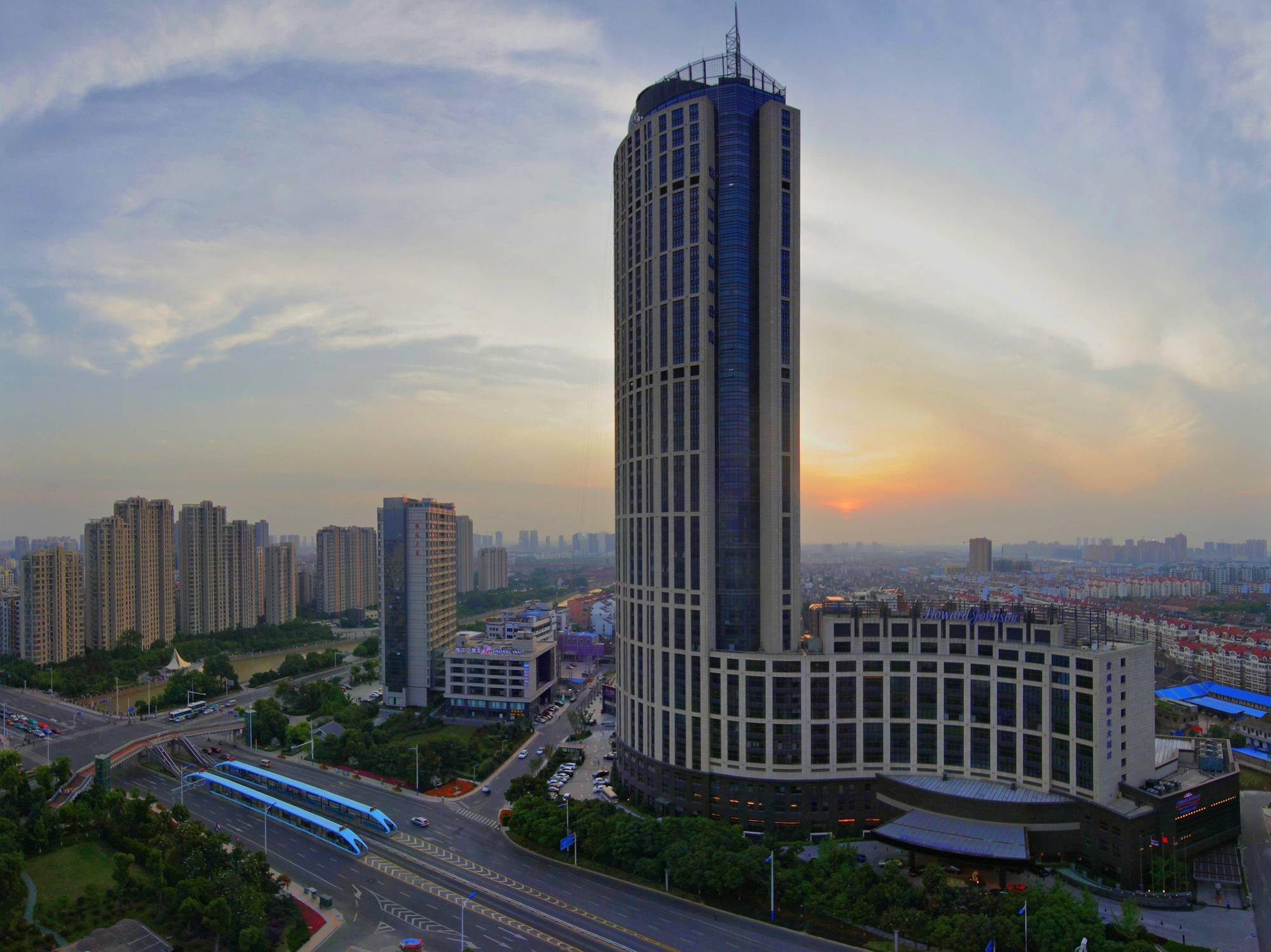 Howard Johnson Kaina Plaza Changzhou Чанчжоу Экстерьер фото